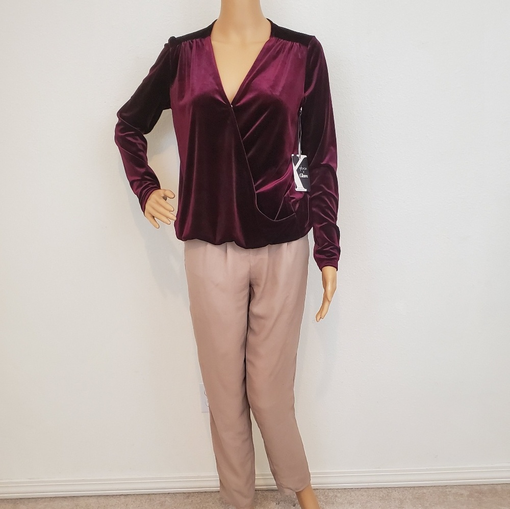 NWT💖 Gibson velvet burgundy wrap top (xs)